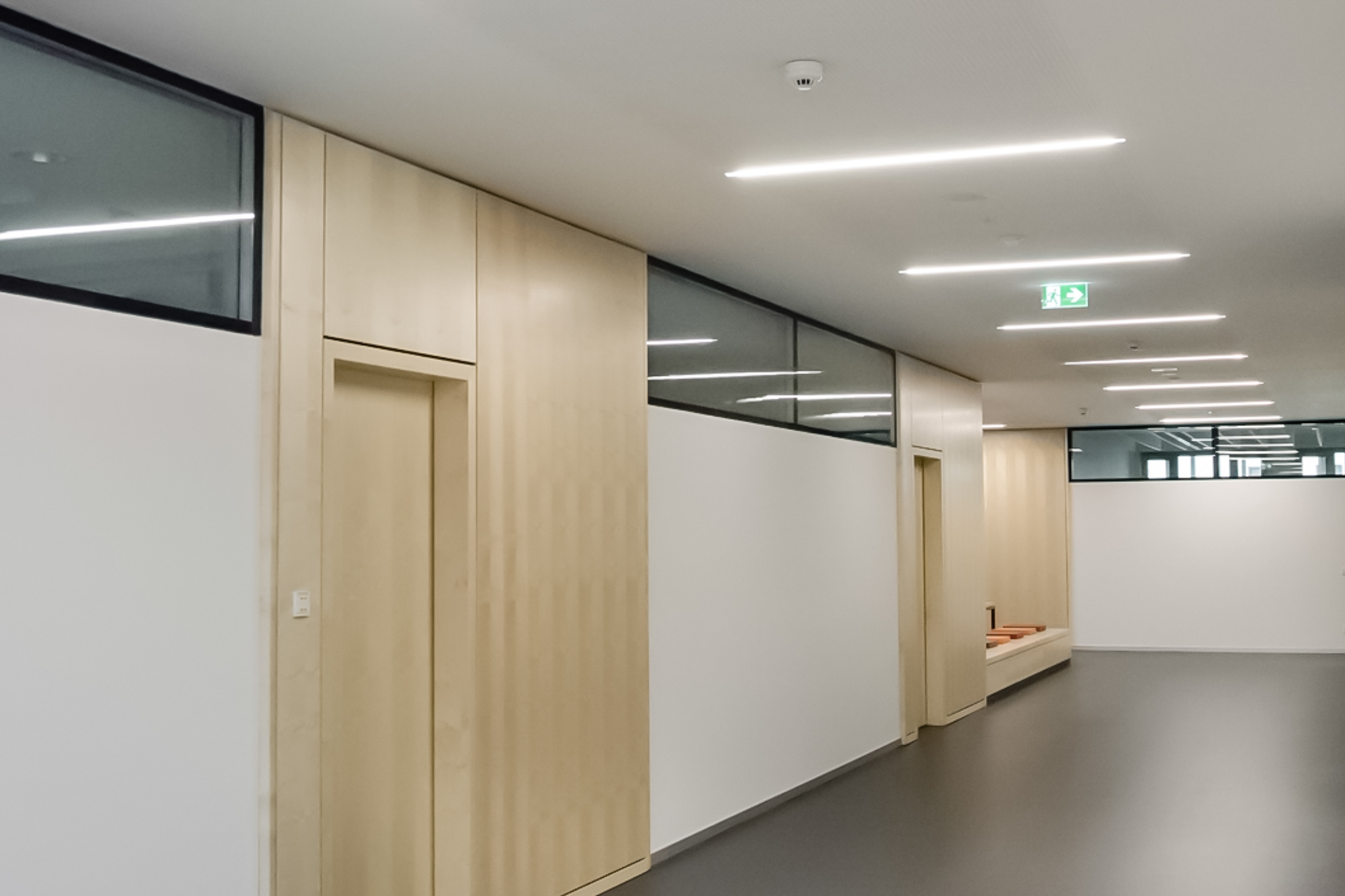 Brandschutz Oberlicht Trockenbau In Panoramaoptik Planline Fertigfenster Brandschutz Oberlicht Trockenbau In Panoramaoptik Planline Fertigfenster